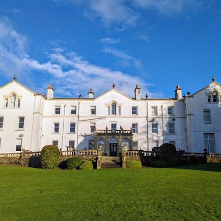 Court Colman Manor Hostal Bridgend  Exterior foto