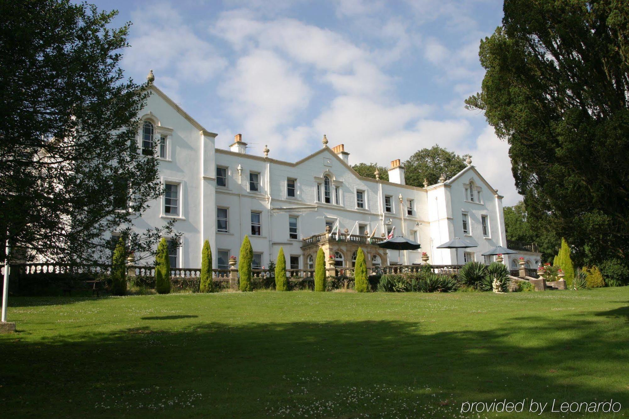 Court Colman Manor Hostal Bridgend  Exterior foto